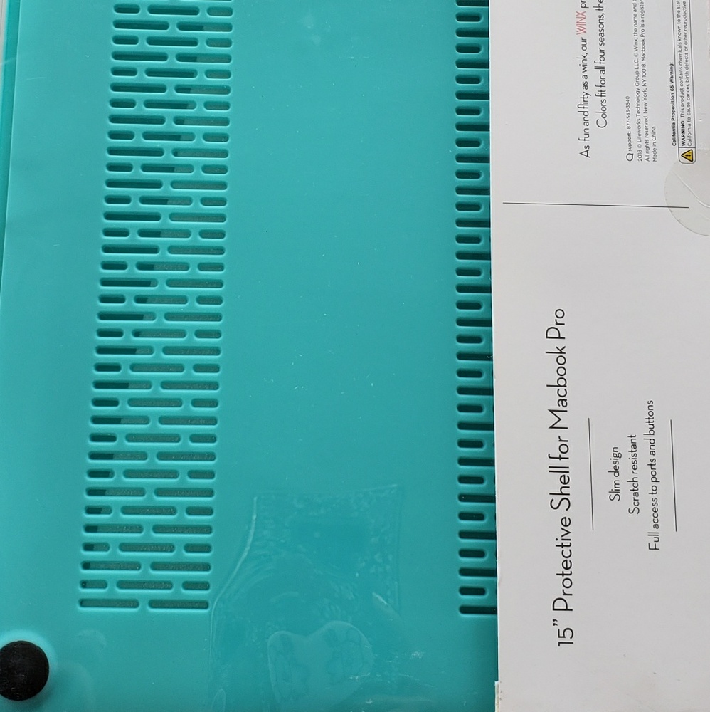 Protective shell for macbook pro - Picture 3 of 5